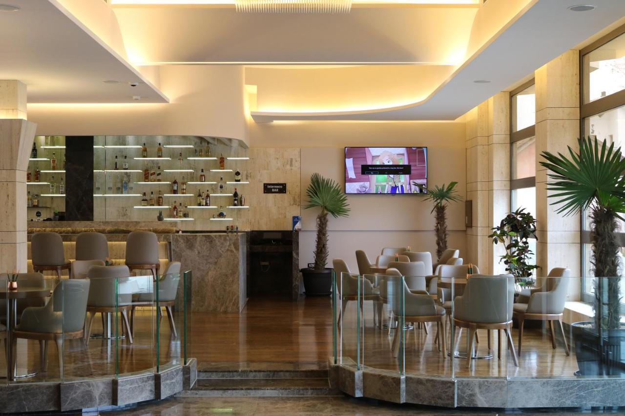 Hotel International Prishtina & Spa Приштина Экстерьер фото